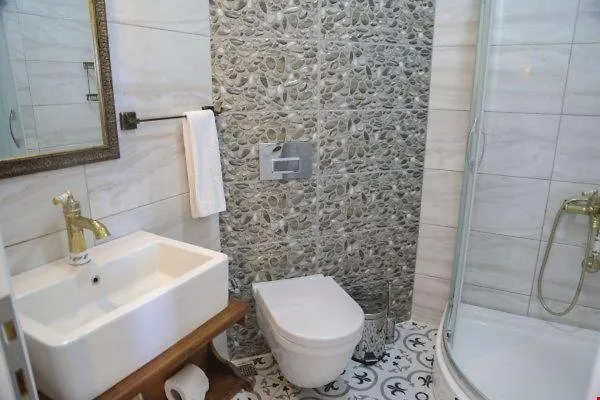 Surya Butık Otel Alaçatı 2*,