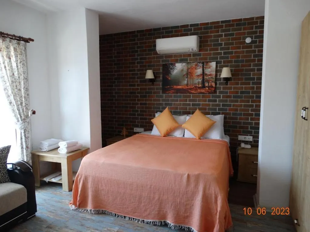 Surya Butık Otel Alaçatı