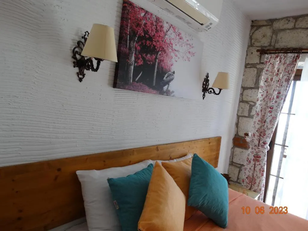 Surya Butık Otel Alaçatı