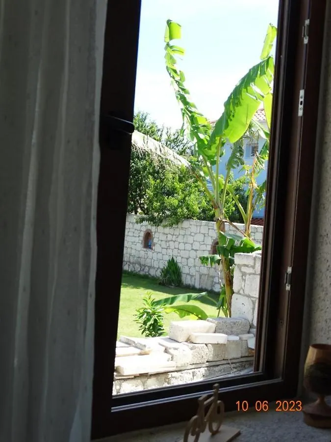Surya Butık Otel Alaçatı 2*,